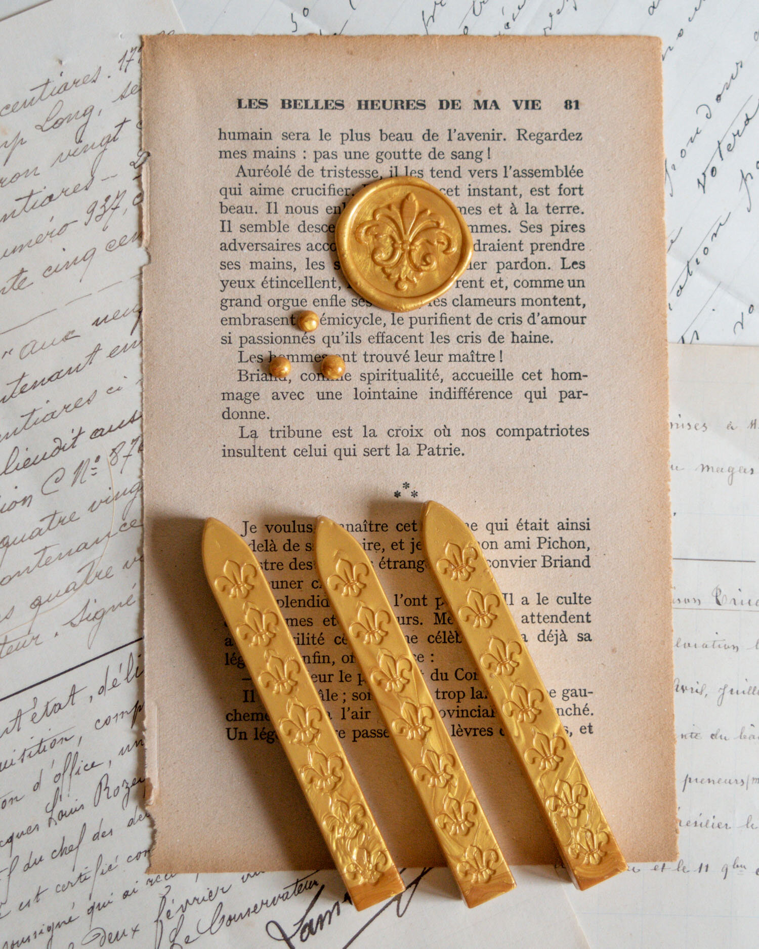 Gold Metallic Sealing Wax Sticks 3-Pack — Mina & Maud